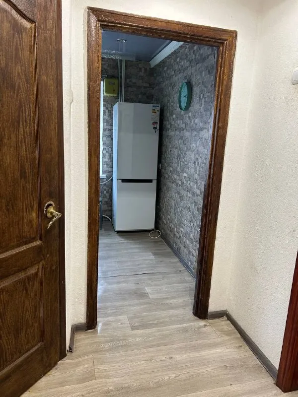 🏡Продаётся 1-однокомнатная квартира
🌇Город: енакиево днр
🗺Квартира находится в самом центре города

• Этажность–3/5 жилого дома

• Сделан хороший ремонт, заезжай и живи
• В шаговой доступности: рынок, магазины, больница, кафе и остановки общественного транспорта
• Так же рядам находятся садик, школа
🔥Продажа от собственника

💴Цена: 1🍋800.000 рублей
☎️+7(949) 485-47-35
☎️+7(949) 493-05-04

📨Подписаться - фотография - 1