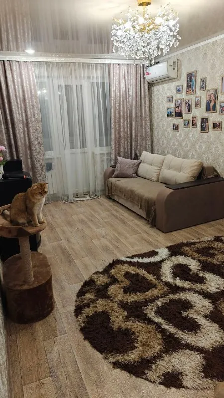 🏡Продам 3-трехкомнатную квартиру
🌇Город: донецк днр
🏙️Район: калининский
🗺Улица 50-й гвардейской дивизии, 8

• Этажность–4/5 жилого дома
• Общая площадь–60 м2

• В квартире был выполнен ремонт в 2024 году
• Заменены проводка, отопление и водоснабжение
• Установлена система умный дом (свет и техника управляется голосом)
• Вода круглосуточно, в подвале установлена автоматическая накопительная система
• Там же в подвале есть кладовка
• Квартира продаётся с мебелью и бытовой техникой, кроме стиральной машины
• Под домом есть парковочное место для автомобиля
• Вместе с квартирой продаётся капитальный гараж
• Рядом две школы и два детских садика
🔥Собственник

💴Цена: 9🍋000.000 рублей
☎️+7(949) 585-08-61

📨Подписаться - фотография - 4
