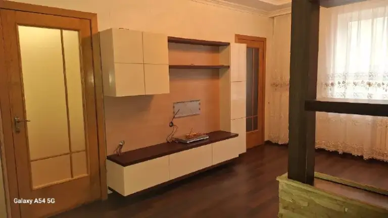 Продажа крупногабаритной 2х комнатной квартиры в кировском районе
Улица высоцкого - микрорайон текстильщик - ледовая арена

Стройте свое пространство с агентством недвижимости город.
Вы мечтаете - мы реализовываем💫

Документы полностью готовы к сделке

📌Общая площадь 51 кв. М
📌2Й этаж из 10
📌Перепланировка узаконена
📌Холодная и горячая вода согласно графику
📌Квартира теплая, не угловая
📌В квартире остается вся мебель и техника
📌Выполнен качественный ремонт во всех комнатах
📌Тихий спокойный двор, детская площадка
📌Во дворе большой храм

Насыщенная инфраструктура: ледовая арена, детские сады, школы, продуктовые магазины, супермаркет.
👌Развитая транспортная развязка в любую точку города. Остановки маршрутного такси в шаговой доступности. Экологически чистый район города.

Стоимость 5 500 000 руб

☎️ +79495138558 - фотография - 3