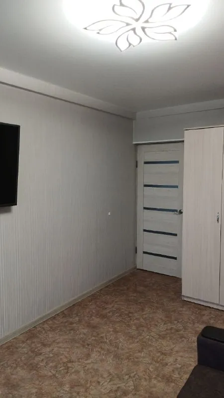 🏡Продам 2-двухкомнатную квартиру
🌇Город: донецк днр
🏙️Район: кировский
🗺Улица бирюзова

• Этажность–5/5 жилого дома
• Общая площадь–46 м2
• Кухня–6.8 м2

• Новая крыша
• Квартира продаётся с мебелью и бытовой техникой
• Вода по графику
• На балконе есть накопительный бак для воды
• Рядом поликлиника, школа, детский садик, супермаркет, рынок и остановка общественного транспорта
🔥Собственник

💴Цена: 3🍋200.000 рублей
☎️+7(949) 322-75-50

📨Подписаться - фотография - 5