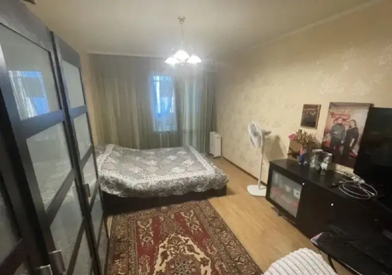 🏡Продаётся 1-однокомнатная квартира
🌇Город: донецк днр
🏙️Район: калининский
🗺Улица харитонова, ориентир гор-гаи
• Этажность–7/9 жилого дома
• Общая площадь–52 м2
• Жилое состояние
• Квартира продаётся с мебелью и бытовой техникой
• Вода по графику
🔥Собственник
💴Цена: 3🍋800.000 рублей
☎️+7(949) 742-86-84
📨Подписаться - фотография - 5