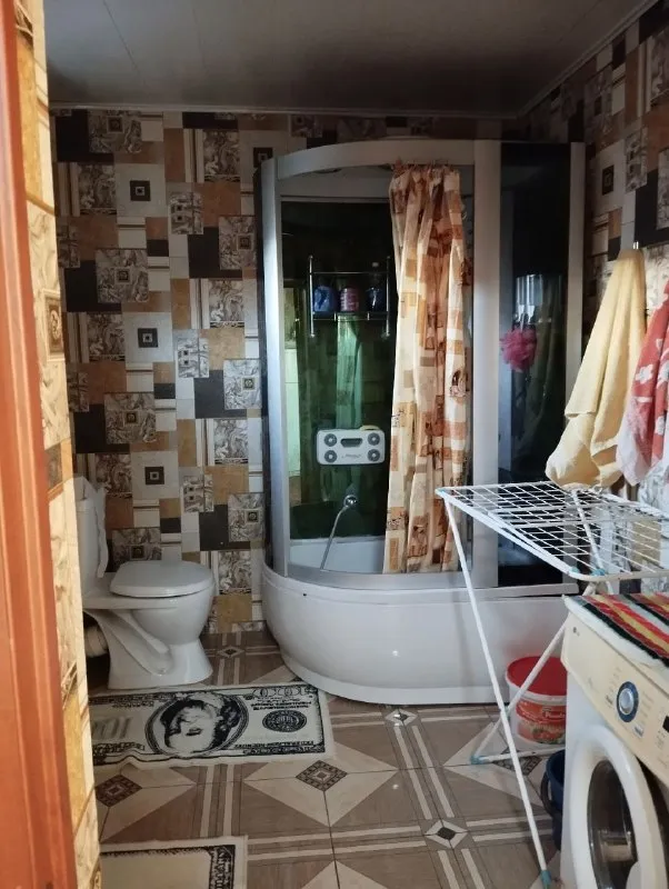 🏡Продам дом в калининском районе
🌇Город: донецк днр
🗺Проспект красногвардейский
Общая площадь дома 125 м2
• Дом газифицированный
• Газовое отопление
• В доме выполнен качественный ремонт
• Санузел в доме
• Вода по графику
• На территории двора есть гараж
🔥Собственник
💴Цена: 8🍋500.000 рублей
☎️+7(949) 347-66-70
📨Подписаться - фотография - 8
