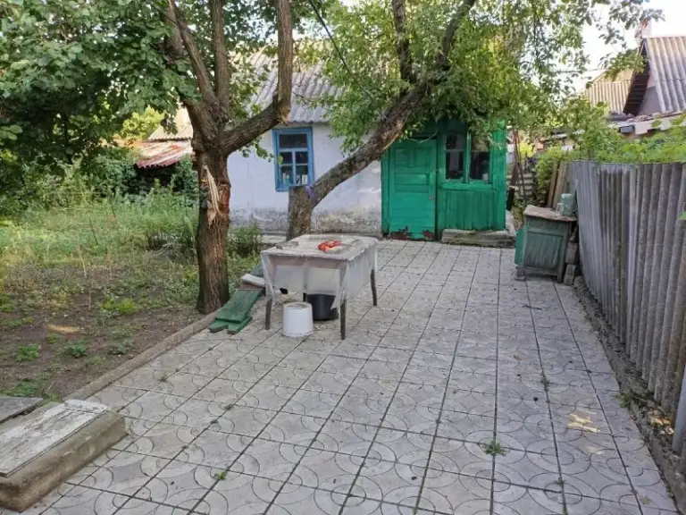 Сдаётся в аренду дом 🏡

🌇Донецк в будённовском районе, ул. Верхнекурганская. ( р- н заперевальная). 📌

✅В доме 3 комнаты, санузел, кухня, коридор.
⛽Газовое отопление, газовая колонка.
✅Свой отдельный двор.
🚘Машину можно ставить возле дома.
👍Есть вся необходимая мебель для комфортного проживания.

💰Стоимость аренды: 25000+ ком услуги. Залоговая сумма.

Для просмотра звоните:
📲☎️+79493454298;
📲☎️+79493758610
С ув. Ан" квартал+"

🛫Подписаться  |  дать объявление
📲Наш max - фотография - 4