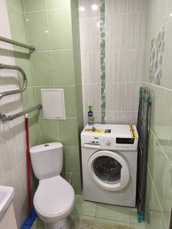 🏡Продаётся 1-однокомнатная квартира
🌇Город: донецк днр
🏙️Район: петровский
🗺Ориентир загс

• Этажность–1/5 жилого дома

• Высокий цоколь
• Окна пластиковые, на окнах решетки
• Квартира без балкона
• Поменяны проводка, трубы и радиаторы
• Остаётся встроенная кухня и шкаф купе
• Вода идет каждый день
🔥Собственник

💴Цена: 2🍋300.000 рублей
☎️+7(949) 319-79-52

📨Подписаться - фотография - 8