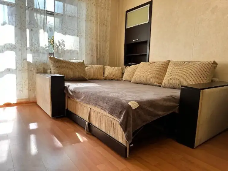 🏡Посуточно - собственник❗️
Аренда 1-однокомнатной квартиры

🌇Расположена в донецке, ориентир донецк - сити📌

✅Квартира крупногабаритная
✅Имеются другие варианты в разных районах донецка, цены от 4.500 ₽ ❤️

🐳 Вода постоянно (накопитель 750л+водонагреватель)
💼Отчётные документы!

🐶🐱🐢
🚬Курение разрешено на балконе.

💰Залог 5.000 р. , возвращается в течении дня, на карту гостя
Пишите/звоните - обязательно договоримся 🤝 6.000 рублей

📲☎️+79498523369
📲☎️+79192137781

📨Подписаться - фотография - 3