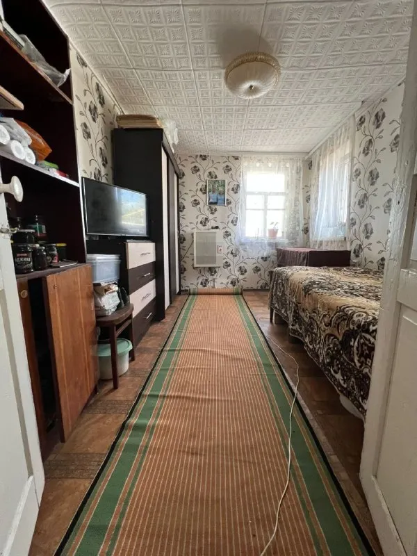 🏡Продаётся дом в кировском районе
🌇Город: донецк днр
11 Поселок, сокол

• Десять соток земли
• В доме четыре комнаты, кухня, туалет и ванная комната
• Есть газ, вода
• Есть сарай, площадка во дворе для двух авто
• Огород ухоженный, много клубники, малины, ежевики, много фруктовых деревьев
• Рядом школа, детский садик, магазины, остановки общественного транспорта
🔥Собственник

💴Цена: 3🍋800.000 рублей
☎️+7(949) 428-03-00 Светлана

📨Подписаться - фотография - 3