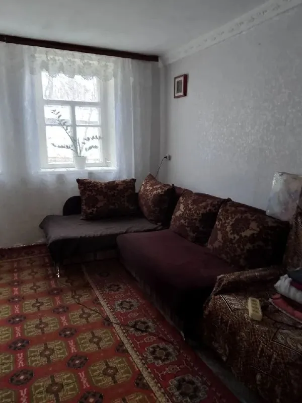 🏡Продаётся дом в кировском районе
🌇Город: донецк днр
11 Поселок, сокол

• Десять соток земли
• В доме четыре комнаты, кухня, туалет и ванная комната
• Есть газ, вода
• Есть сарай, площадка во дворе для двух авто
• Огород ухоженный, много клубники, малины, ежевики, много фруктовых деревьев
• Рядом школа, детский садик, магазины, остановки общественного транспорта
🔥Собственник

💴Цена: 3🍋800.000 рублей
☎️+7(949) 428-03-00 Светлана

📨Подписаться - фотография - 5