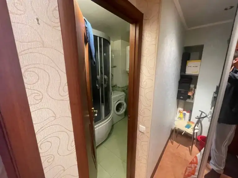 ☎️ +79490370636

Продажа однокомнатной квартиры !калининский район - ул. Пархоменко 4 ! Документы готовы!

Ориентир: парк строителей
📪Калининский р-н,
Ул. Пархоменко 4

Стройте свое пространство с агентством недвижимости «город».
Вы мечтаете - мы реализовываем 💫

📌3/9 ( Вода доходит, есть видео )
📌Дом кирпичный
📌Большая парковка
📌Квартира с ремонтом
📌Коммуникации поменяны, окна пластиковые!

📍Общая площадь: 42 квадратных метров

Не упустите свой шанс!

Стоимость данного объекта снижена 3.900.000💸

Данный квартал высоко ценится из-за своего уникального местоположения!
Благодаря чему в шаговой доступности:калининский рынок, супермаркеты,
Сквер,
Детские и спортивные площадки
Магазины, школы и садики !

☎️ +79490370636 - фотография - 8