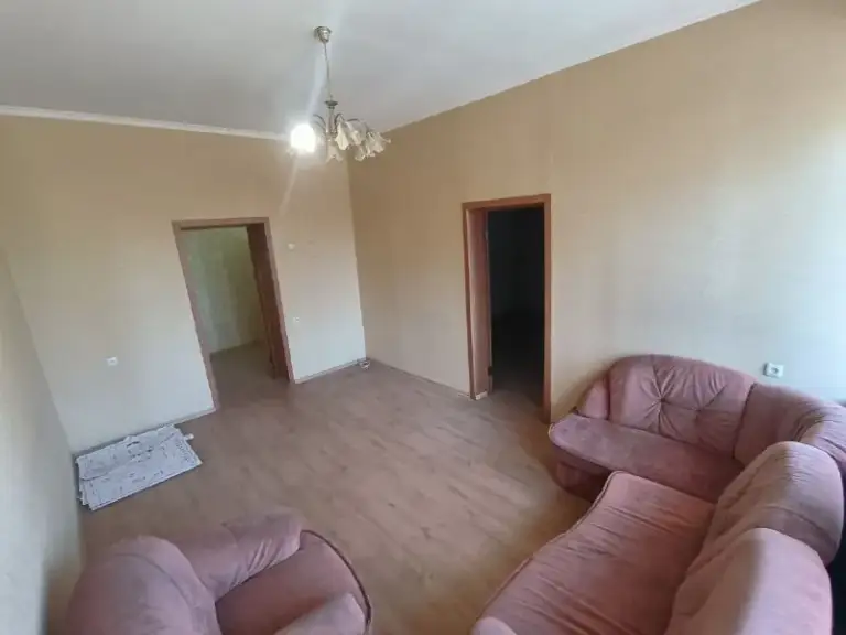 🏡Продажа 3-трехкомнатной квартиры
🌇Город: донецк днр
🏙️Район: куйбышевский
🗺Ориентир: пл. Бакинских комиссаров 18

• Этажность–2/3 жилого дома
• Общая площадь–74 м2 квартира крупногабаритная
🔥Собственник

💴Цена: 5🍋5 рублей
📍Торг на месте
☎️+7(949) 387-24-82 Дмитрий

📨Подписаться - фотография - 4