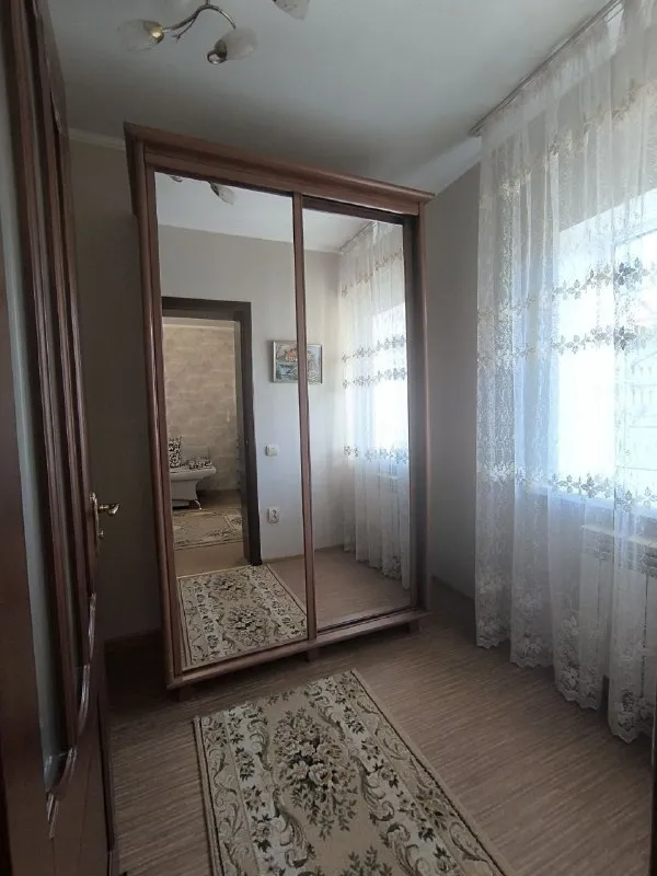 Эксклюзивно продается дом 🏡

🌇Донецк в куйбышевском ориентир – ул. Словацкая.  📌

✅Дом 50м2,  с ремонтом, в отличном  состоянии.
✅Две изолированные спальни + гостиная, зал,   кухня, прихожая и с\у.
⛽Отопление газовое, двухконтурный котел, кондиционер, окна пластик.
👍Капитальный забор по фасаду.  

🌎Участок 4 сотки.
💰Цена 4.800.000 рублей

Задать вопрос или записаться на просмотр
📲☎️+79493170115 Агентство.

🛫Подписаться  |  дать объявление
📲Наш max - фотография - 2