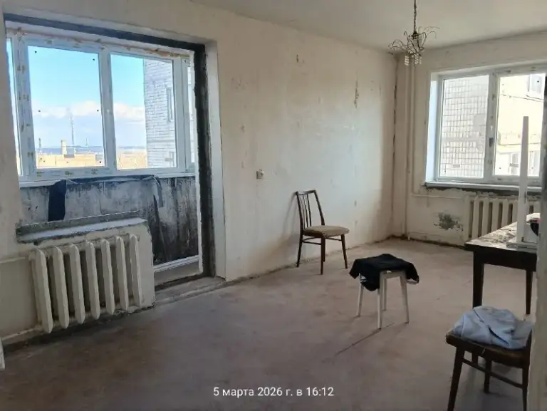Продам крупногабаритную (34.4м. Кв. ) 1но комнатную квартиру на м-н солнечном, ул. Скляренко. 10/14 этажного (водичка идет хорошо). Лоджия 6м. – застеклена. Комната 17м. Кв. Окна пластиковые. Квартира под ремонт. Тамбур на 4 квартиры. Ленинский проспект, рынок, м-н мирный – все рядом, прекрасная инфраструктура города. Цена - 2 400 000 руб. Ан анна +7 949 470 04 83 (феникс), +7 949 796 89 69 (миранда). - фотография - 1