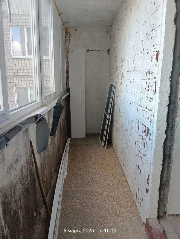 Продам крупногабаритную (34.4м. Кв. ) 1но комнатную квартиру на м-н солнечном, ул. Скляренко. 10/14 этажного (водичка идет хорошо). Лоджия 6м. – застеклена. Комната 17м. Кв. Окна пластиковые. Квартира под ремонт. Тамбур на 4 квартиры. Ленинский проспект, рынок, м-н мирный – все рядом, прекрасная инфраструктура города. Цена - 2 400 000 руб. Ан анна +7 949 470 04 83 (феникс), +7 949 796 89 69 (миранда). - фотография - 3