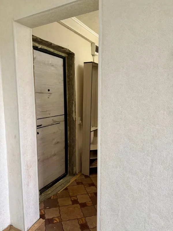 🏡Продается 2-двухкомнатная квартира от собственника
🌇Город: харцызск днр
🗺Черемушки, м-н металлургов, в кооперативном доме

• Этажность–4/5 жилого дома
• Общая площадь–41.20 м2
• Жилая–26.4 м2

• Окна и балконный блок пластик, балкон деревянный, застеклён, комнаты раздельные, санузел раздельный
• Рядом находится лицей «интелект», рынок

• В шаговой доступности: супермаркеты сельпо, вектор, молоко, строительный магазин восток, аптека, кофейня
• Хорошая транспортная развязка, ходит множество автобусов и тролейбус
🔥Собственник

💴Цена: 2🍋350.000 рублей
📍Небольшой торг
☎️+7(949) 367-07-21

📨Подписаться - фотография - 1