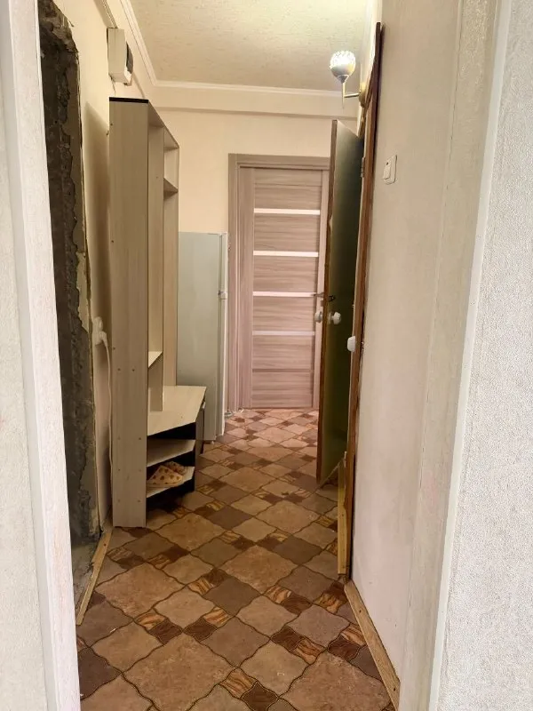 🏡Продается 2-двухкомнатная квартира от собственника
🌇Город: харцызск днр
🗺Черемушки, м-н металлургов, в кооперативном доме

• Этажность–4/5 жилого дома
• Общая площадь–41.20 м2
• Жилая–26.4 м2

• Окна и балконный блок пластик, балкон деревянный, застеклён, комнаты раздельные, санузел раздельный
• Рядом находится лицей «интелект», рынок

• В шаговой доступности: супермаркеты сельпо, вектор, молоко, строительный магазин восток, аптека, кофейня
• Хорошая транспортная развязка, ходит множество автобусов и тролейбус
🔥Собственник

💴Цена: 2🍋350.000 рублей
📍Небольшой торг
☎️+7(949) 367-07-21

📨Подписаться - фотография - 2