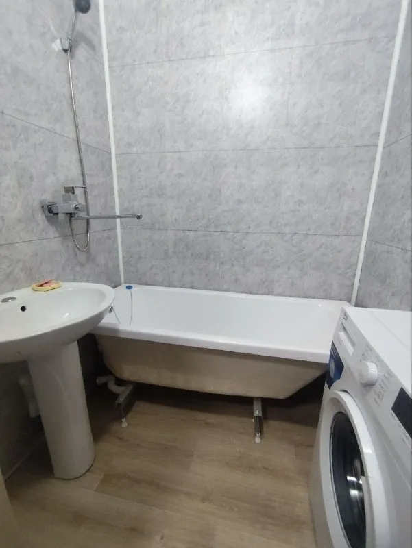 🏡Продажа 1-однокомнатной
Квартиры
🌇Город: донецк днр
🏙️Район: ленинский
🗺Улица малахова

• Этажность–7/9 жилого дома

• В квартире выполнен ремонт
• Квартира продаётся с мебелью и бытовой техникой
🔥Собственник

💴Цена: 3🍋500.000 рублей
☎️+7(949) 399-06-65

📨Подписаться - фотография - 4