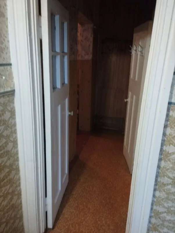 🏡Продается 2-двухкомнатная квартира
🌇Город: донецк днр
🏙️Район: куйбышевский
🗺Микрорайон азотный

• Этажность–1/2 жилого дома
• Площадь–46 м2

• Дом кирпичный, высота потолка 2.8 метра, не угловая, комнаты раздельные, вода по графику
• В квартире имеется подвал, рядом с домом хоз постройка из шлакоблока, сарай с подвалом, перед домом небольшой участок земли
• Квартира под ремонт
📍Реальному покупателю хороший торг
• Документы готовы
🔥Собственник

💴Цена: 2🍋600.000 рублей
☎️+7(949) 347-70-44

📨Подписаться - фотография - 3