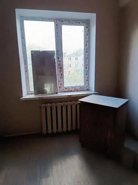 Продаётся 4-х комн. Квартира

🌇Г. Донецк, куйбышевский р-н, ул. Пр. Кремлевский, ориентир 21 больница. 📍

✅Особенности объекта:
- 5/5 Этаж;
- 86 М² площадь общая, кухня 8м²;
- Комнаты раздельные,
- Сан. Узел раздельный;
- Окна: металлопластиковые;
- Газифицирована;
- Состояние: частично выполнен косметический ремонт.

📑Документы готовы к сделке.
💰Стоимость: 2 200 000 рублей + услуги агентства недвижимости;

Агент по недвижимости эрика
📲☎️+79496591721 (Звонки )
📲☎️+79495126813 Telegram

🛫Подписаться  |  дать объявление
📲Max - фотография - 7