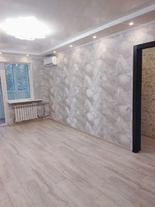 🏡Продам 1-однокомнатную квартиру
🌇Город: донецк днр
🏙️Район: куйбышевский
Улица цимлянская 34,
🗺Ориентир площадь бакинских комиссаров
• Этажность–2/2 жилого дома
• Общая площадь–34 м2
• Кухня–6 м2
• Крыша не течёт
• Железобетонные перекрытия
• Есть газовая колонка
• В квартире выполнен капитальный ремонт с утеплением и дополнительной шумоизоляцией пола по всей квартире плитами осб
• Так-же была заменена проводка по всей квартире на медную
• Новые радиаторы отопления и сантехника
• Мебель на кухне сделана под заказ, вся техника на кухне абсолютно новая
Вода по графику
• Рядом поликлиника, детская больница, школа, магазины, аптека, рынок, цветочные магазины и остановка общественного транспорта
• Документы готовы
🔥Собственник
💴Цена: 3🍋650.000 рублей
☎️+7(949) 845-36-13 Сергей
📨Подписаться - фотография - 4