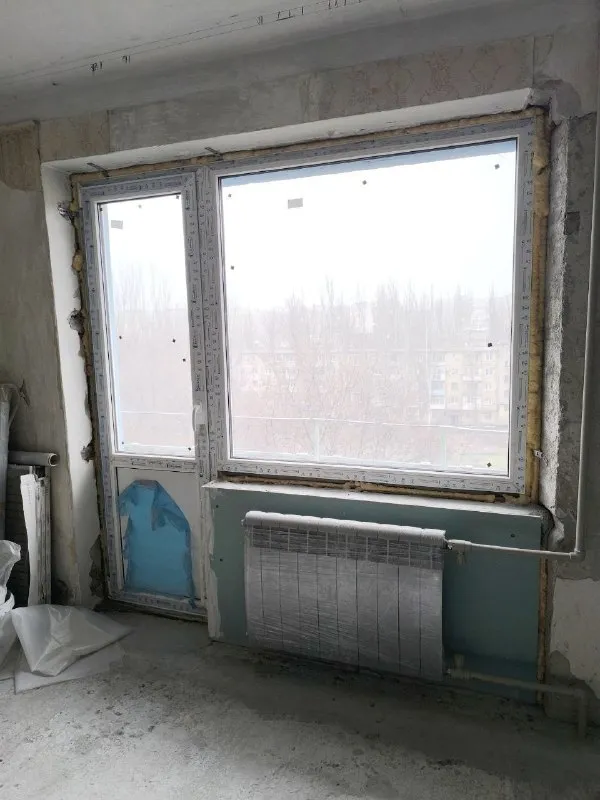 Продам однокомнатную квартиру

🌇В пролетарском районе города донецка (ориентир кондитерская пекарня ласуня). 📌

✅Этаж 7/9.
✅Общая площадь 32 м².
✅Квартира с начатым капитальным ремонтом, выполнены все черновые работы и заменены коммуникации.
✅Залита стяжка пола, новая электропроводка, современная система отопления и водопровода.
✅Установлена инсталляция для унитаза и сливной трап для душевой кабины. - фотография - 5