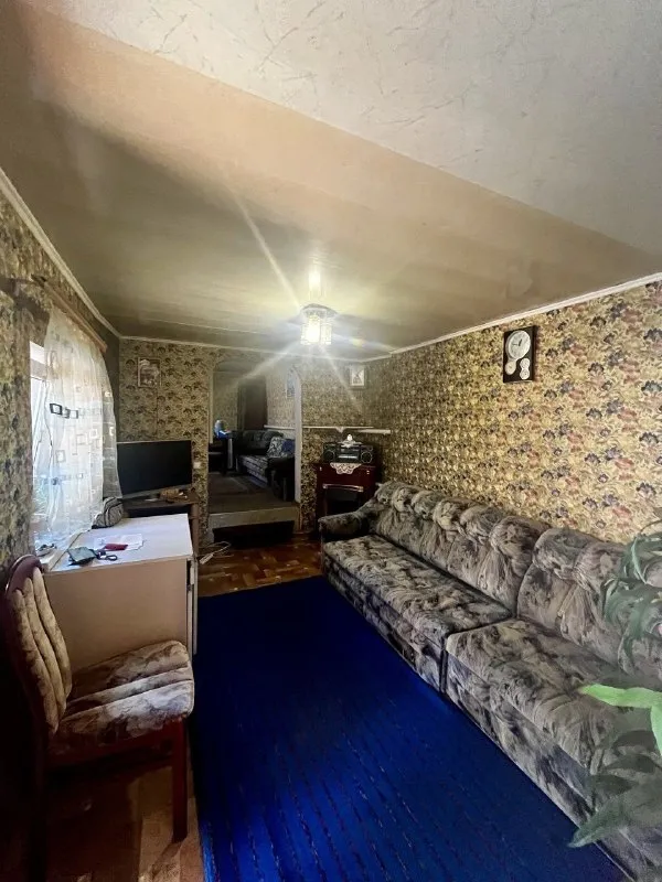 🏡Аренда комн дома+гараж
🌇Город: донецк днр
🏙️Район: кировский р-н
🗺Ориентир: кировский пивзавод/мкрн. Семашко

• Сдам дом со всей мебелью и техникой сроком от 6-ть месяцев.
• Приоритет: семья с детьми, мужчины итр по усмотрению.
• Накопительная система для воды 400 л. , холодная/горячая, газовое отопление, душ. Кабина.
• Место отдыха во дворе.

Долгосрочная аренда

💴Цена: 30.000руб + свет, вода, газ.
☎️+79494194208

📨Подписаться - фотография - 7