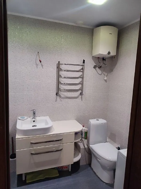 🏡Продам 3-трехкомнатную квартиру
🌇Город: донецк днр
🏙️Район: ленинский р-н
🗺Улица куприна, ориентир дк имени 21 съезда

• Этажность–9/9 жилого дома
• Общая площадь–65.3 м2
• Жилая–43.5 м2

• Окна пластиковые
• Балкон и лоджия застеклённые
• Квартира продаётся с мебелью и бытовой техникой
• Вода круглосуточно
• Рядом школа, детский садик, магазины, аптека, салон красоты и остановка общественного транспорта
• Документы готовы
🔥Собственник

💴Цена: 6🍋300.000 рублей
☎️+7(949) 322-02-62 Андрей

📨Подписаться - фотография - 10