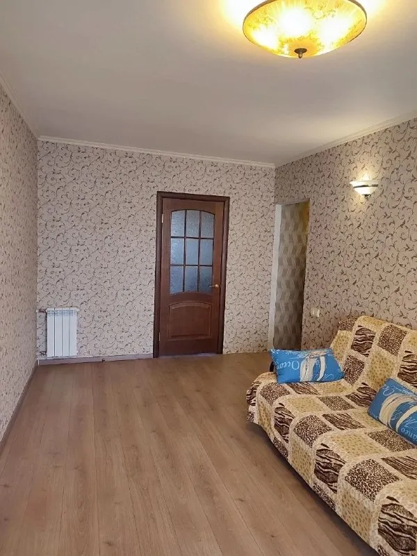 🏡Продам 3-трехкомнатную квартиру
🌇Город: донецк днр
🏙️Район: ленинский р-н
🗺Улица куприна, ориентир дк имени 21 съезда

• Этажность–9/9 жилого дома
• Общая площадь–65.3 м2
• Жилая–43.5 м2

• Окна пластиковые
• Балкон и лоджия застеклённые
• Квартира продаётся с мебелью и бытовой техникой
• Вода круглосуточно
• Рядом школа, детский садик, магазины, аптека, салон красоты и остановка общественного транспорта
• Документы готовы
🔥Собственник

💴Цена: 6🍋300.000 рублей
☎️+7(949) 322-02-62 Андрей

📨Подписаться - фотография - 7