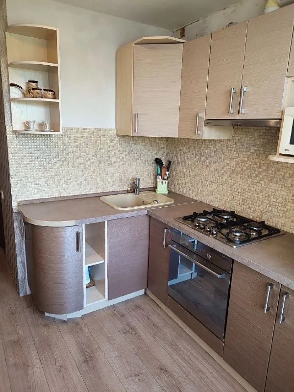 🏡Продам 3-трехкомнатную квартиру
🌇Город: донецк днр
🏙️Район: ленинский р-н
🗺Улица куприна, ориентир дк имени 21 съезда

• Этажность–9/9 жилого дома
• Общая площадь–65.3 м2
• Жилая–43.5 м2

• Окна пластиковые
• Балкон и лоджия застеклённые
• Квартира продаётся с мебелью и бытовой техникой
• Вода круглосуточно
• Рядом школа, детский садик, магазины, аптека, салон красоты и остановка общественного транспорта
• Документы готовы
🔥Собственник

💴Цена: 6🍋300.000 рублей
☎️+7(949) 322-02-62 Андрей

📨Подписаться - фотография - 8