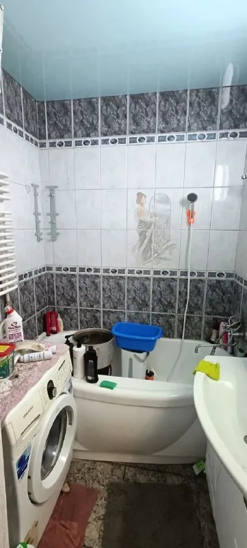 🏡Продажа 3-трехкомнатной квартиры
🌇Город: харцызск днр
🗺Улица краснознаменская, 69

• Этажность–9/9 жилого дома
• Общая площадь–63 м2

• Санузел раздельный
• Есть застеклённые балкон и угловая лоджия
• Состояние квартиры жилое
• Квартира продаётся частично с мебелью
🔥Собственник

💴Цена: 3🍋800.000 рублей
☎️+7(949) 456-11-81

📨Подписаться - фотография - 5
