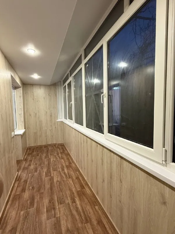 🏡Сдаётся светлая и уютная 2-двухкомнатная квартира
🌇Город: донецк днр
🏙️Район: пролетарский р-н
🗺Ул. Щетина 37, от
🔥Собственника

• Квартира после ремонта, полностью укомплектована мебелью, отличное расположение!
Квартира полностью готова к заселению — въезжай и живи!

✅ В квартире выполнен качественный ремонт.
• Новые обои, напольные покрытия, натяжной потолок, сантехника и электрика.

✅ Всё необходимое внутри;
• В квартире есть вся необходимая мебель для отдыха и сна, а также бытовая техника (холодильник, стиральная машина, телевизор, водонагреватель, электрическая плита, чайник).
• На кухне имеется вся посуда.

✅ Отличное расположение;
Дом находится в развитом районе с хорошей транспортной доступностью.
• Рядом остановки общественного транспорта, магазины, аптеки, стоматология, школы и детские сады.
• Всё необходимое для жизни в шаговой доступности.

• Чтобы договориться о просмотре и узнать всю информацию📞звоните по
☎️Номеру +79493532600 telegram

📨Подписаться - фотография - 4
