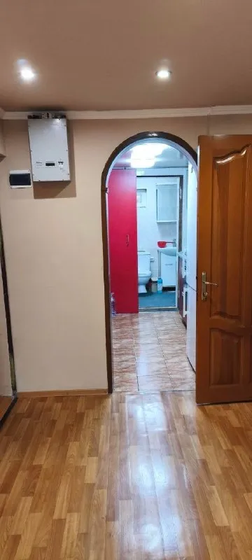 🏡Продаётся дом в петровском р-не
🌇Город: донецк днр
🗺Посёлок трудовские, улица клубная

• Общая площадь–98 м2
• Участок–7 соток земли

• Газовое отопление, центральное водоснабжение
• На территории участка есть гараж
• Документы готовы
🔥Собственник

💴Цена: 4🍋000.000 рублей
☎️+7(978) 843-19-11

📨Подписаться - фотография - 2