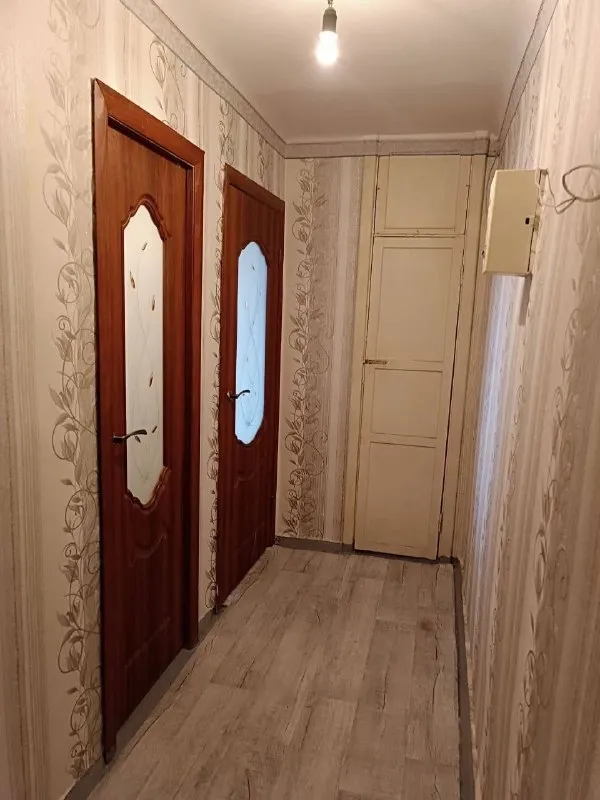 🏡Продаётся 1-однокомнатная квартира
🌇Город: донецк днр
🏙️Район: калининский р-н
🗺Улица хлюпина, ориентир парк роща

• Этажность–3/3 жилого дома
• Общая площадь–31 м2
• Жилая–14 м2
• Кухня–7 м2

• Дом кирпичный
• Квартира после ремонта
• Окна и балкон пластиковые
• Заменены батареи и система отопления
• Рядом школа, супермаркет, парк и магазины
• Документы готовы
🔥Собственник

💴Цена: 2🍋200.000 рублей
📍Торг
☎️+7(949) 396-94-59

📨Подписаться - фотография - 1