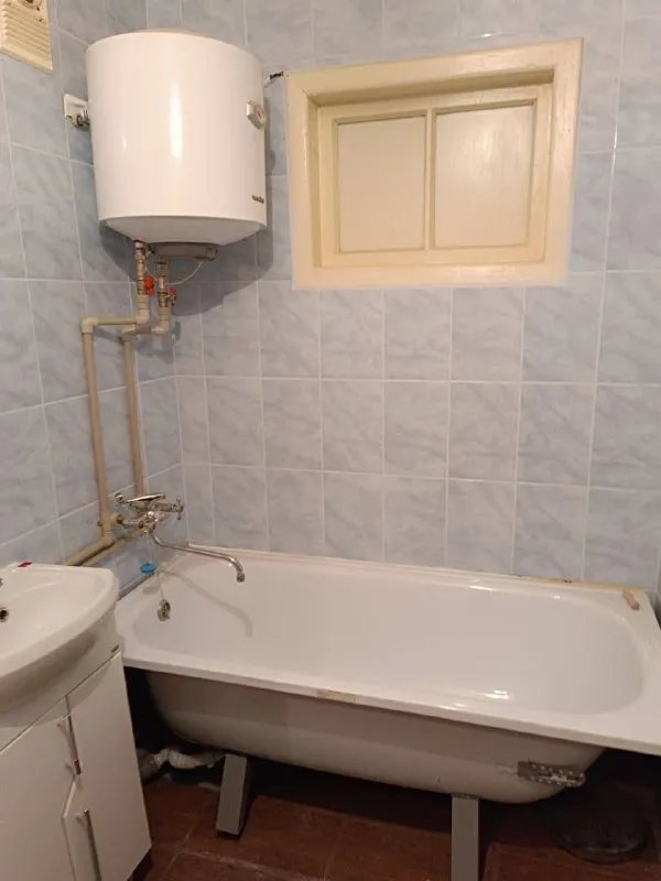 🏡Продаётся 1-однокомнатная квартира
🌇Город: донецк днр
🏙️Район: калининский р-н
🗺Улица хлюпина, ориентир парк роща

• Этажность–3/3 жилого дома
• Общая площадь–31 м2
• Жилая–14 м2
• Кухня–7 м2

• Дом кирпичный
• Квартира после ремонта
• Окна и балкон пластиковые
• Заменены батареи и система отопления
• Рядом школа, супермаркет, парк и магазины
• Документы готовы
🔥Собственник

💴Цена: 2🍋200.000 рублей
📍Торг
☎️+7(949) 396-94-59

📨Подписаться - фотография - 10
