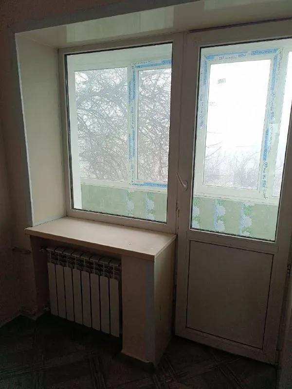 🏡Продаётся 1-однокомнатная квартира
🌇Город: донецк днр
🏙️Район: калининский р-н
🗺Улица хлюпина, ориентир парк роща

• Этажность–3/3 жилого дома
• Общая площадь–31 м2
• Жилая–14 м2
• Кухня–7 м2

• Дом кирпичный
• Квартира после ремонта
• Окна и балкон пластиковые
• Заменены батареи и система отопления
• Рядом школа, супермаркет, парк и магазины
• Документы готовы
🔥Собственник

💴Цена: 2🍋200.000 рублей
📍Торг
☎️+7(949) 396-94-59

📨Подписаться - фотография - 5