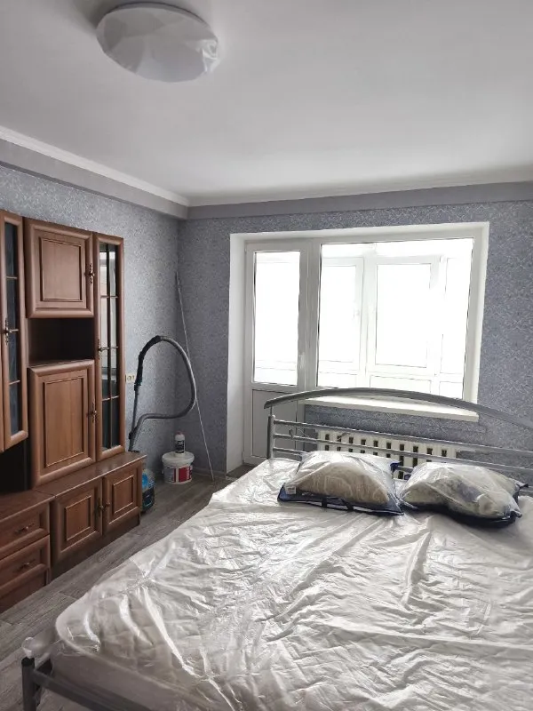 🏡Продам 2-двухкомнатную
Квартиру
🌇Город: харцызск днр
Черемушки

• Этажность–5/5 жилого дома

• Квартира теплая
Дом кооперативный, на отопление стоит счетчик, рядом школа и садик
• После ремонта: заменена и усилена проводка, поменяла канализация и водопровод, сантехника, унитаз, ванная
• Выравнены полы и стены, новые двери, поклеены обои и постелен линолеум

• Крыша перекрыта, сверху технический этаж, отдельно перекрыт козырек над балконом, стоит французский балкон

• Остаётся мебель и техника: бойлер, холодильник, микроволновая печь, варочная поверхность, духовой шкаф
• Можно под материнский капитал
🔥Собственник

💴Цена: 3🍋000.000 рублей
☎️+7(949) 659-09-50

📨Подписаться - фотография - 5