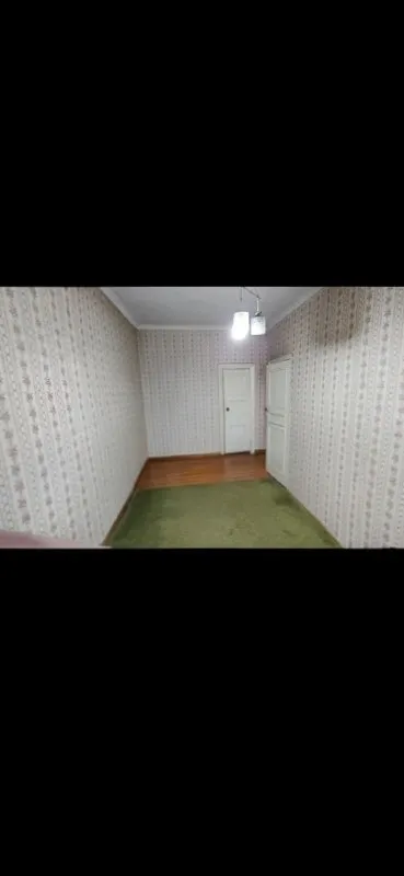 🏡Продаётся 3-трехкомнатная квартира
🌇Город: донецк днр
🏙️Район: кировский р-н
🗺Улица абакумова
• Этажность–2/3 жилого дома
• Общая площадь–87.2 м2
• Квартира не угловая,
Автономное и центральное отопление, квартира двухсторонняя, отдельный вход с улицы, высокие потолки
• Окна пластиковые,
Балкон застеклённый,
Новые радиаторы отопления
• Вместе с квартирой продаётся помещение в кирпичном хоз блоке расположенном рядом с домом
• Рядом школа, детский садик, музыкальная школа, дом культуры, поликлиника и парк
• Документы готовы
🔥Собственник
💴Цена: 4🍋800.000 рублей
☎️+7(993) 353-07-10 Артем
📨Подписаться - фотография - 5