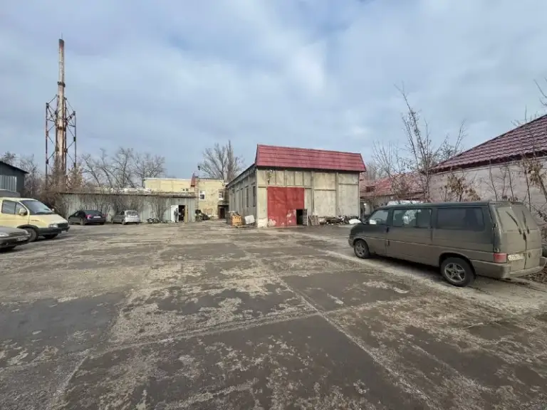 Продаётся база с лучшей транспортной развязкой

🌇В донецке! Киевский район📌

Стройте свое пространство с агентством недвижимости город.
Вы мечтаете - мы реализовываем💫

📑Документы рф
✅Общая площадь - 2000 м2
✅Площадь территории: 0.5 га.
🥷Охраняемая территория
Видеонаблюдение  по всему периметру
✅Асфальтированная дорога - фотография - 2