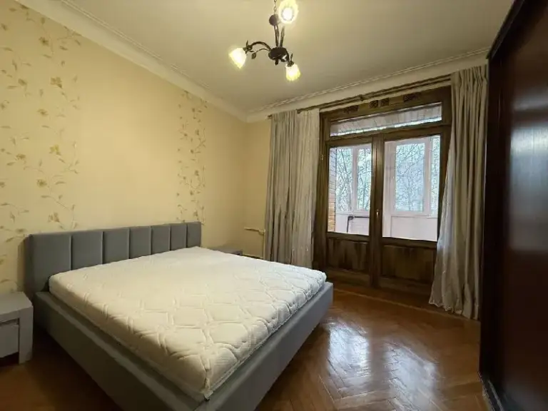 Посуточная аренда квартир предлагаются 1к и 2к квартиры.

🌇Донецк, в ворошиловском и калининском районе!📌

✅Уютные, чистые апартаменты, с качественным ремонтом и новой мебелью.
✅Есть все необходимое для комфортного проживания.
📍Рядом развитая инфраструктура: аптеки, продуктовые магазины, остановки общественного транспорта.
💦 Вода 24/7

💰Стоимость: от 5 тыс. В сутки.
(В зависимости от выбранных вами апартаментов, даты аренды и количества гостей. )

По вопросам бронирования:
📲☎️+79161976546 /
📲☎️+79498485299
@Evgenevnal29

Подписаться  |  📩дать объявление
📲Наш max - фотография - 2