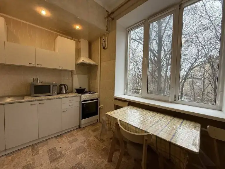 Посуточная аренда квартир предлагаются 1к и 2к квартиры.

🌇Донецк, в ворошиловском и калининском районе!📌

✅Уютные, чистые апартаменты, с качественным ремонтом и новой мебелью.
✅Есть все необходимое для комфортного проживания.
📍Рядом развитая инфраструктура: аптеки, продуктовые магазины, остановки общественного транспорта.
💦 Вода 24/7

💰Стоимость: от 5 тыс. В сутки.
(В зависимости от выбранных вами апартаментов, даты аренды и количества гостей. )

По вопросам бронирования:
📲☎️+79161976546 /
📲☎️+79498485299
@Evgenevnal29

Подписаться  |  📩дать объявление
📲Наш max - фотография - 7
