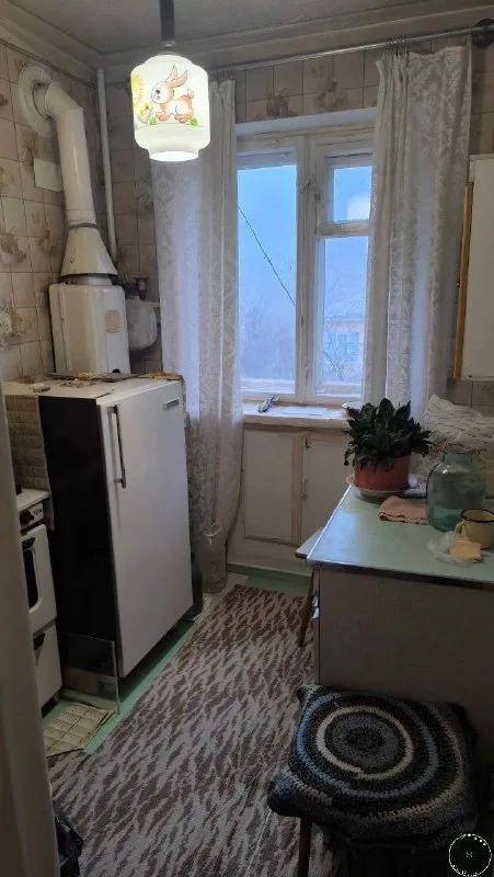 🏡Продажа 1-однокомнатной квартиры
🌇Город: донецк днр
🏙️Район: ворошиловский р-н
🗺Ул. Щорса, 34а

• Этажность–4/5 жилого дома
• Общая площадь–30.8 м2
• Жилая–18.8 м2
• Кухня–5.0 м2

• Квартира не угловая, однокомнатная в центре города, парковочными местами, удобная развязка общественного транспорта
• В шаговой доступности: магазины, нотариальная палата, академия мвд, кинотеатр "звездочка"
• В квартире установлены счетчики на воду и газ, газовая колонка
• Застекленный балкон
• Вода по графику
• Документы готовы к сделке
🔥Собственник

💴Цена: 3🍋000.000 рублей
📍Торг
☎️+7(949) 303-79-43

📨Подписаться - фотография - 4