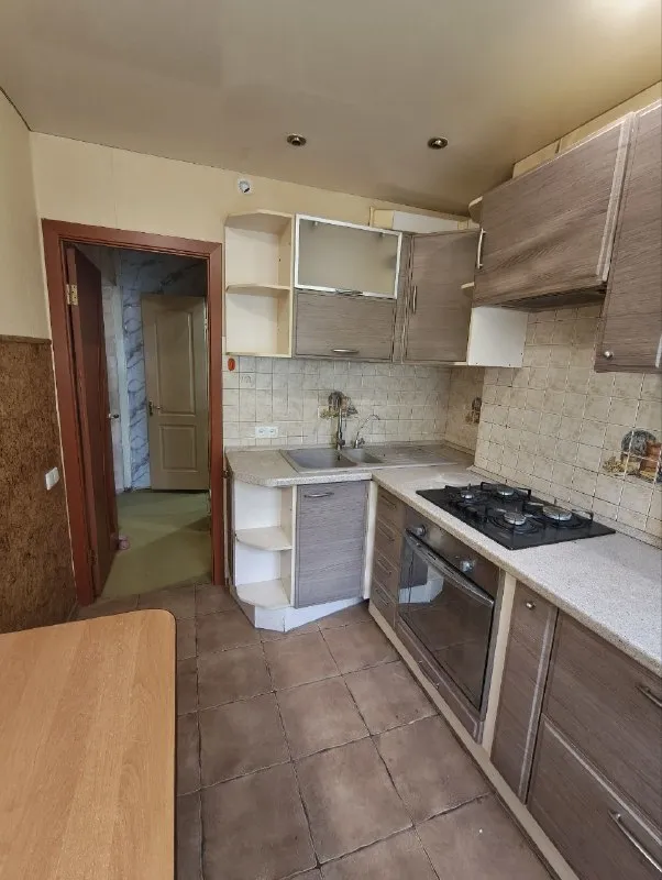 🔥2Х. Комн. Текстильщик, ул. Петровского, дом 113 б
✅Количество комнат:2
✅Общая площадь:48 м2
✅Жилая площадь:30 м2
✅Площадь кухни:8 м2
✅Тип дома:панельный
‼Этаж:2
✅Этажность дома:9
Срочная продажа. 2-комнатная квартира в районе рынка «меркурий».
✅Просторная, чистая, светлая, с раздельными комнатами и санузлом.
❗В квартире необходим косметический ремонт.
✅Окна выходят в тихий двор.
Зимой очень тёплая, есть просторная лоджия,
✅Пластиковые окна.
🌸Прекрасная транспортная развязка, вся инфраструктура в шаговой доступности.
🗝Фото реальные.
💰Стоимость: 3,5 млн. 👇
💦Напор воды доходит до 9 этажа.
📌Росреестр. Документы готовы.
📌Собственник на сделке, прописанных нет.
+7 949-36-77-907
+7(900) 257-11-66
Татьяна
Звоните, пишите - отвечу на все ваши вопросы. - фотография - 2