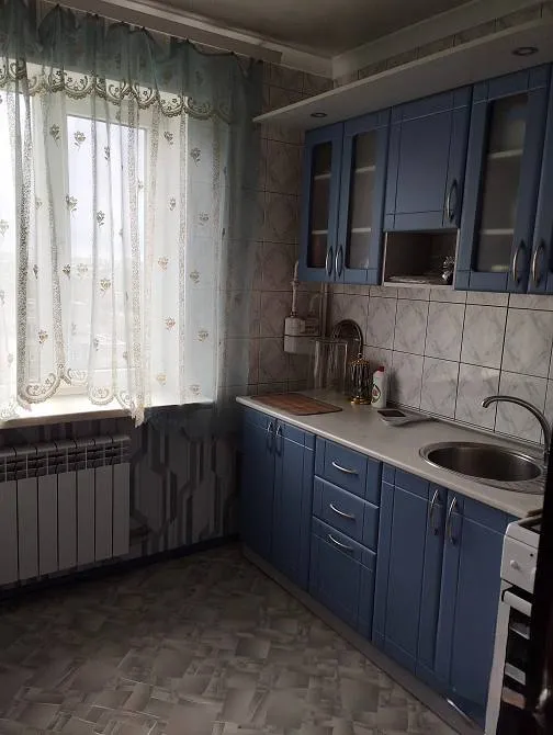 Аренда 2х комнатной квартиры в киевском районе - маяк
📍Улица батищева

В квартире вода 💦 круглосуточно.
Установлен накопительный бак на 1 тонну.

Свежий ремонт. Две раздельные спальни.
Есть все необходимое для комфортной жизни.
Два кондиционера, холодильник, стиральная машинка.

Без животных и детей.

Стоимость аренды 47.000₽
Залог 30.000₽.
Оплата по факту заселения.

Звоните 📲 +79491690454 - фотография - 3
