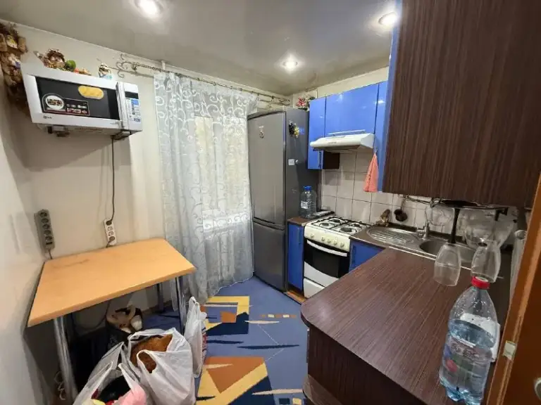 Продам 1-комнатную квартиру - куйбышевский район‼️
Статус - твой выбор в мире недвижимости!🤝
📍Адрес: г. Донецк, ул. Бакинских комиссаров,12
Документы готовы‼️
✅Общая площадь квартиры 33 кв. М
✅Вода согласно графику!
✅Квартира тёплая
✅Установлены пластовые окна.
✅Этаж 3/5
✅Насыщенная инфраструктура:
- Детские сады
- Школы
- Продуктовые магазины
- Супермаркет
✅Остановки маршрутного такси в шаговой доступности.
💸 2 800 000 Руб.
☎️+79495753652
📞+79490774949 - фотография - 1