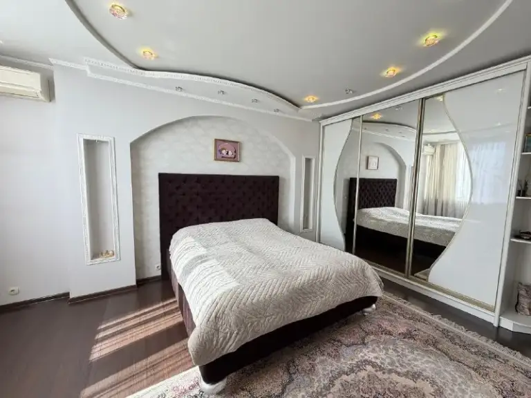 🏡Продаётся 3-трехкомнатная квартира
🌇Город: донецк днр
🏙️Район: киевский р-н
🗺Проспект панфилова 21, жк центральный

• Этажность–3/17 жилого дома
• Общая площадь–107 м2

• В квартире два санузла, квартира продаётся с мебелью и бытовой техникой
• Установлен накопительный бак на 1.000 литров воды
• В доме есть консьерж
• Документы готовы
🔥Собственник

💴Цена: 16🍋500.000 рублей
☎️+7(949) 437-66-89

📨Подписаться - фотография - 2