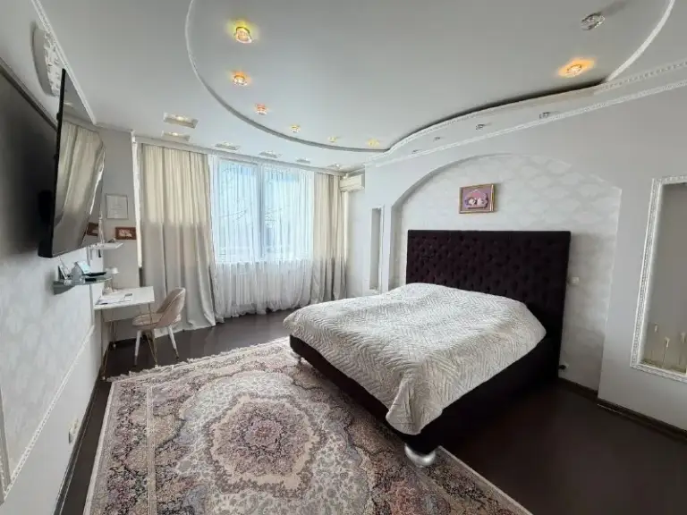 🏡Продаётся 3-трехкомнатная квартира
🌇Город: донецк днр
🏙️Район: киевский р-н
🗺Проспект панфилова 21, жк центральный

• Этажность–3/17 жилого дома
• Общая площадь–107 м2

• В квартире два санузла, квартира продаётся с мебелью и бытовой техникой
• Установлен накопительный бак на 1.000 литров воды
• В доме есть консьерж
• Документы готовы
🔥Собственник

💴Цена: 16🍋500.000 рублей
☎️+7(949) 437-66-89

📨Подписаться - фотография - 6