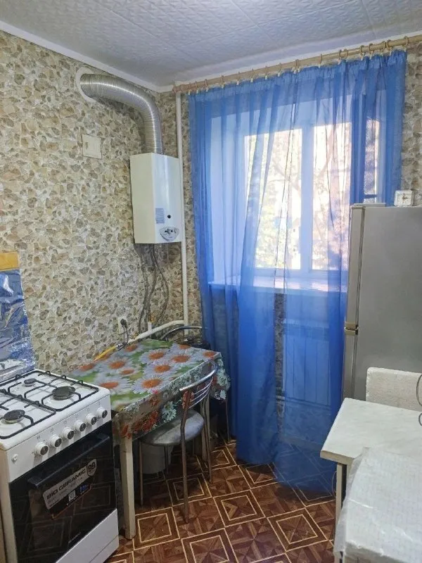 Продам однокомнатную квартиру

🌇Донецк, пролетарский район ул. Раздольная📌

✅Квартира - «гостинка»
✅3\5 Дом кирпичный.
✅Общая площадь 30.1 м², жилая 17.6 м², кухня 5 м²
✅Квартира не угловая, окна пластиковые, балкон застеклённый, газовая колонка, состояние жилое.
☝Один собственник, документы готовы, без долгов.
📍В шаговой доступности; магазины, рынок, остановка.

💰Цена 2 270 000 ₽

📲☎️+7 (949 )336-37-59
Агентство недвижимости арсенал

Подписаться  |  📩дать объявление
📲Наш max - фотография - 5