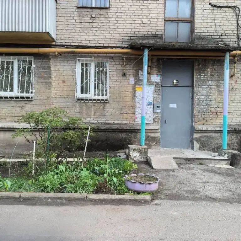 Продам 1 ком. Квартиру с евро ремонтом от собственника❗️

🌇Донецк, калининский район, проспект ильича 56.📌

✅Квартира 35м. Кв, жилая 17м. Кв. , кухня 6м. Кв.
✅2 Этаж 5ти этажного дома.
✅Квартира полностью укомплектована мебелью и техникой.
❗️Все остается новому владельцу.
📍В пешей доступности остановка общественного транспорта, магазины, супермаркет, парк отдыха, больниц. .. Ез комиссии

💰Цена: 3 500 000 рублей

📲☎️+79881376089 Анастасия

Подписаться  |  📩дать объявление
📲Наш max - фотография - 1
