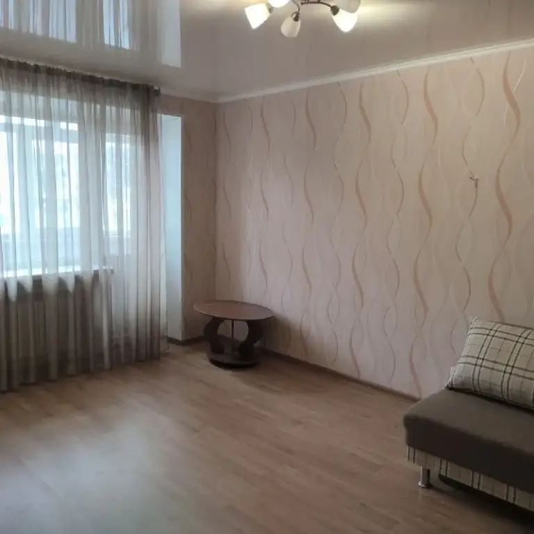 Продам 1 ком. Квартиру с евро ремонтом от собственника❗️

🌇Донецк, калининский район, проспект ильича 56.📌

✅Квартира 35м. Кв, жилая 17м. Кв. , кухня 6м. Кв.
✅2 Этаж 5ти этажного дома.
✅Квартира полностью укомплектована мебелью и техникой.
❗️Все остается новому владельцу.
📍В пешей доступности остановка общественного транспорта, магазины, супермаркет, парк отдыха, больниц. .. Ез комиссии

💰Цена: 3 500 000 рублей

📲☎️+79881376089 Анастасия

Подписаться  |  📩дать объявление
📲Наш max - фотография - 5