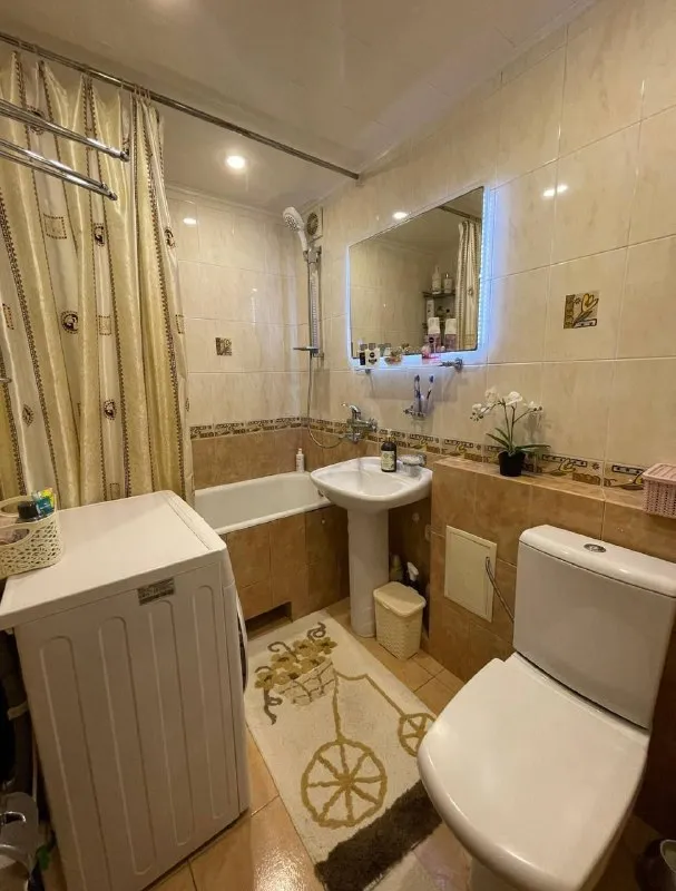Продам двухкомнатную квартиру

🌇Донецк, ленинский район, бульвар франко 46📌

✅Общая площадь 47м²
✅Жилая 31м²
📑Документы готовы к сделке
👍Состояние квартиры- заходи и живи.
💦Вода согласно графику
✅Комнаты раздельные, квартира не угловая!
✅Дом кирпичный, очень тёплый! - фотография - 10