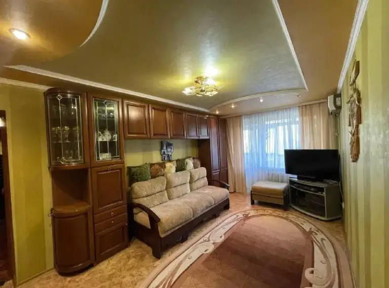 Продам двухкомнатную квартиру

🌇Донецк, ленинский район, бульвар франко 46📌

✅Общая площадь 47м²
✅Жилая 31м²
📑Документы готовы к сделке
👍Состояние квартиры- заходи и живи.
💦Вода согласно графику
✅Комнаты раздельные, квартира не угловая!
✅Дом кирпичный, очень тёплый! - фотография - 2