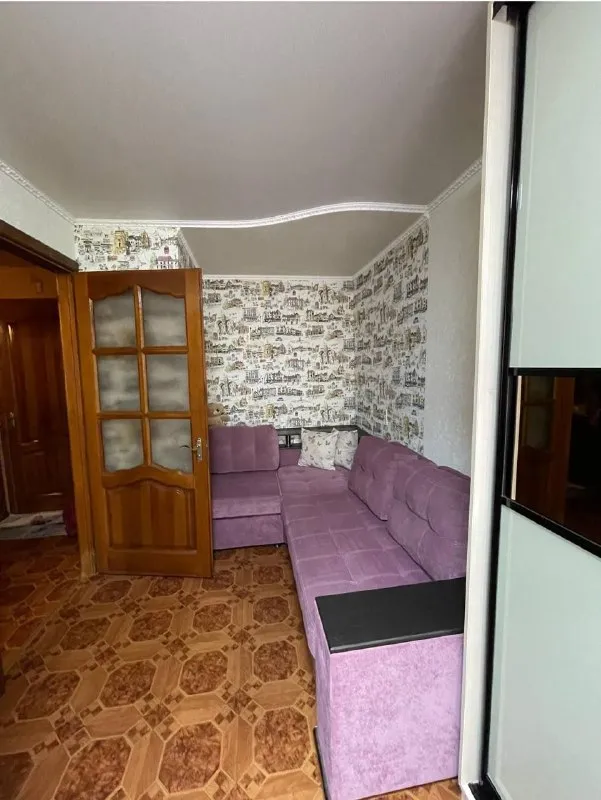 Продам двухкомнатную квартиру

🌇Донецк, ленинский район, бульвар франко 46📌

✅Общая площадь 47м²
✅Жилая 31м²
📑Документы готовы к сделке
👍Состояние квартиры- заходи и живи.
💦Вода согласно графику
✅Комнаты раздельные, квартира не угловая!
✅Дом кирпичный, очень тёплый! - фотография - 5